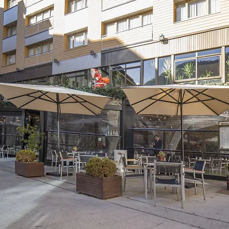 Roc Blanc Hotel & Spa-3